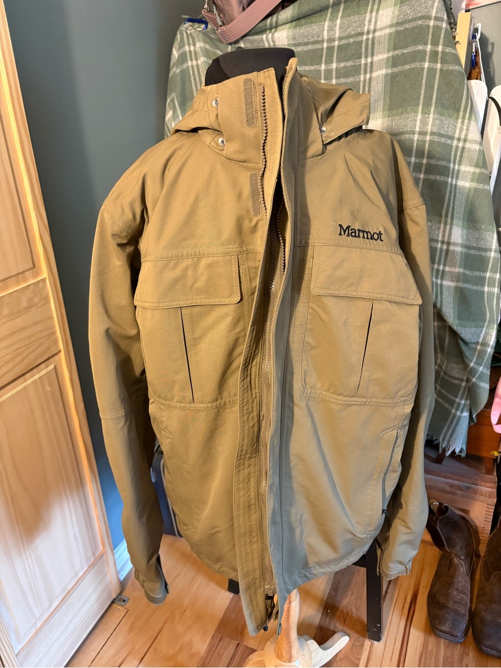 Marmot Men's Olive Mountain Jacket